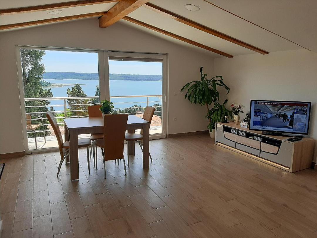 Red Rose Apartment Порторож Екстериор снимка