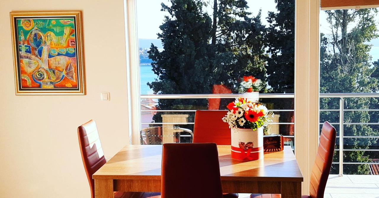 Red Rose Apartment Порторож Екстериор снимка
