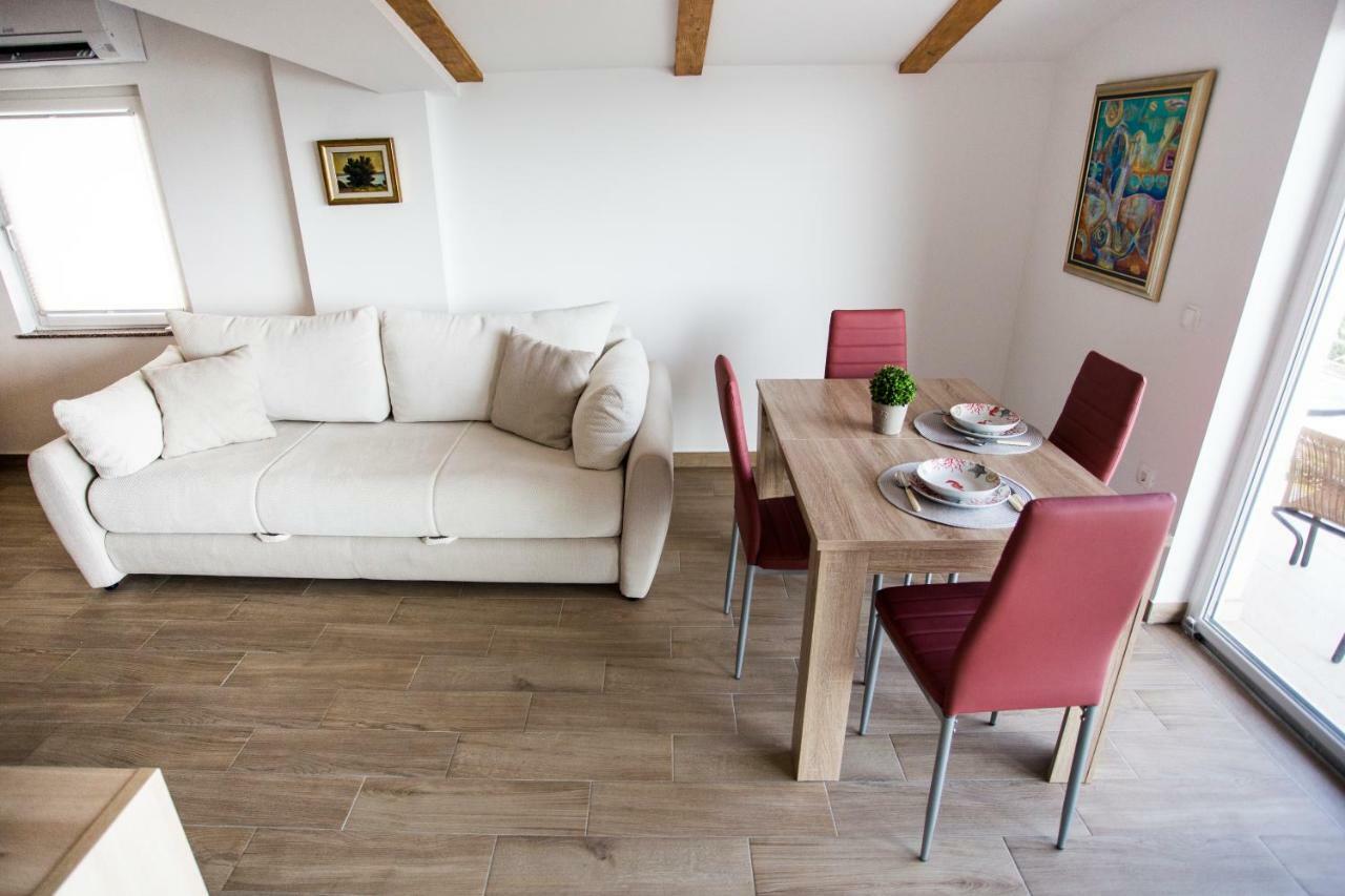Red Rose Apartment Порторож Екстериор снимка